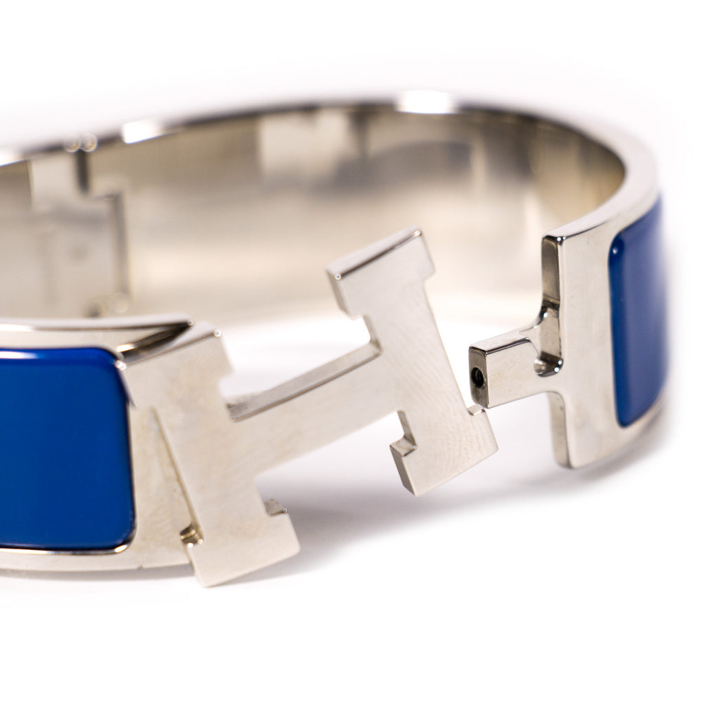 Hermes Wide Clic Clac H Bracelet Accessories Hermès - Shop authentic new pre-owned designer brands online at Re-Vogue