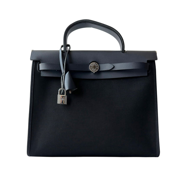 Shop authentic Hermès Herbag Zip 31 at revogue for just USD 3,000.00