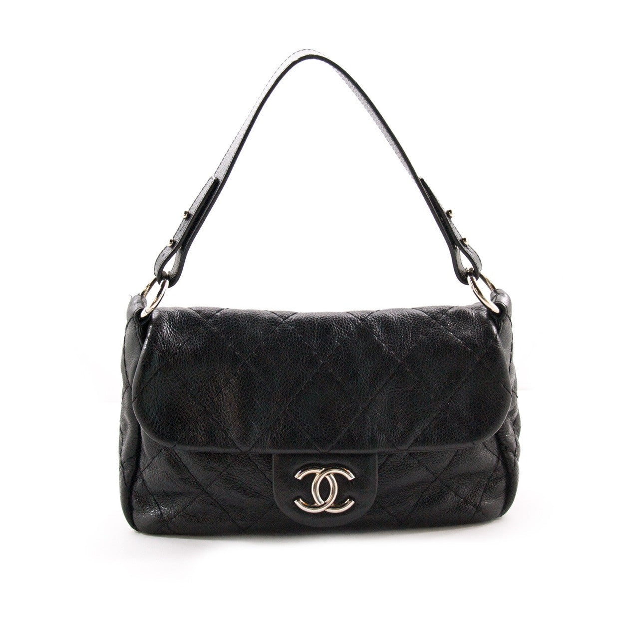 Chanel on the road 2025 flap bag