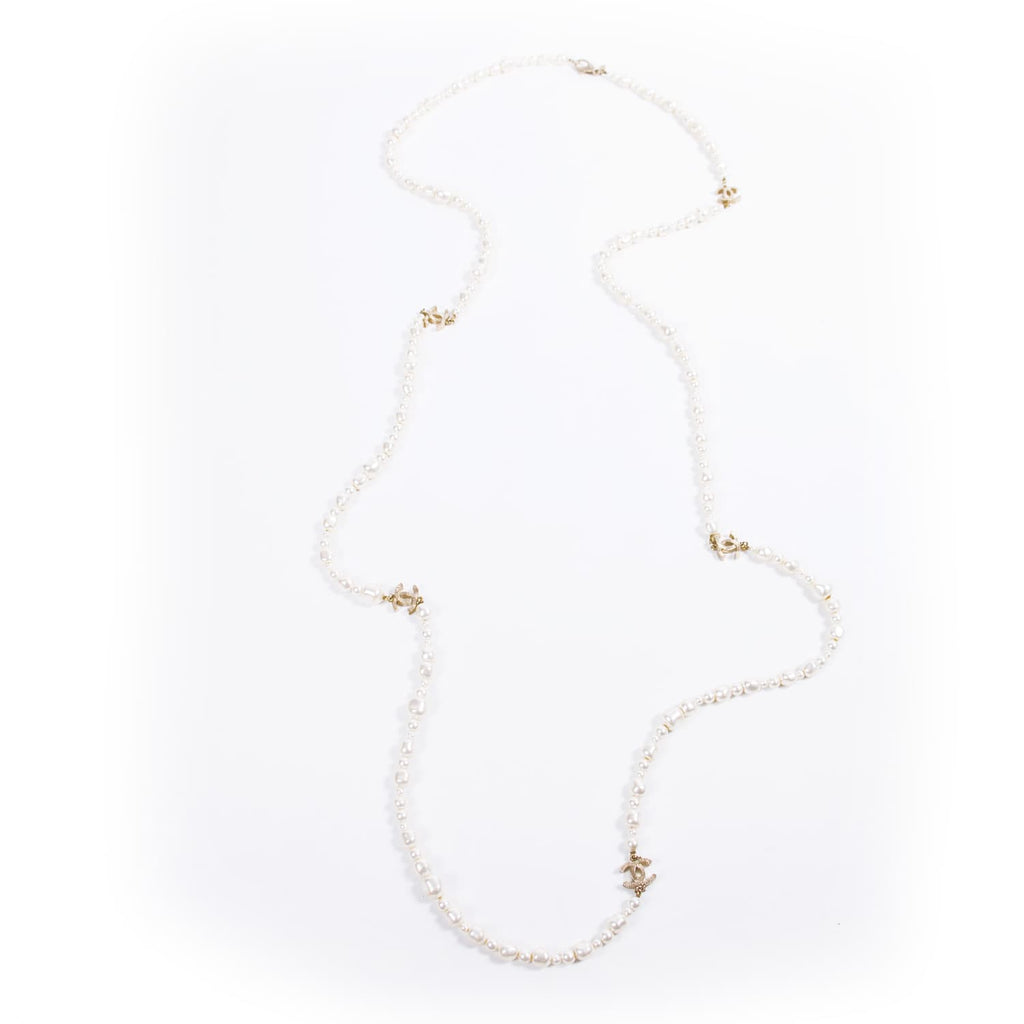 Chanel Pearl Graduated Long Necklace Accessories Chanel - Shop authentic new pre-owned designer brands online at Re-Vogue