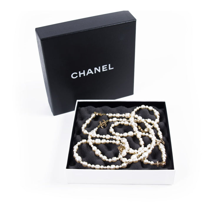 Chanel Pearl Graduated Long Necklace Accessories Chanel - Shop authentic new pre-owned designer brands online at Re-Vogue