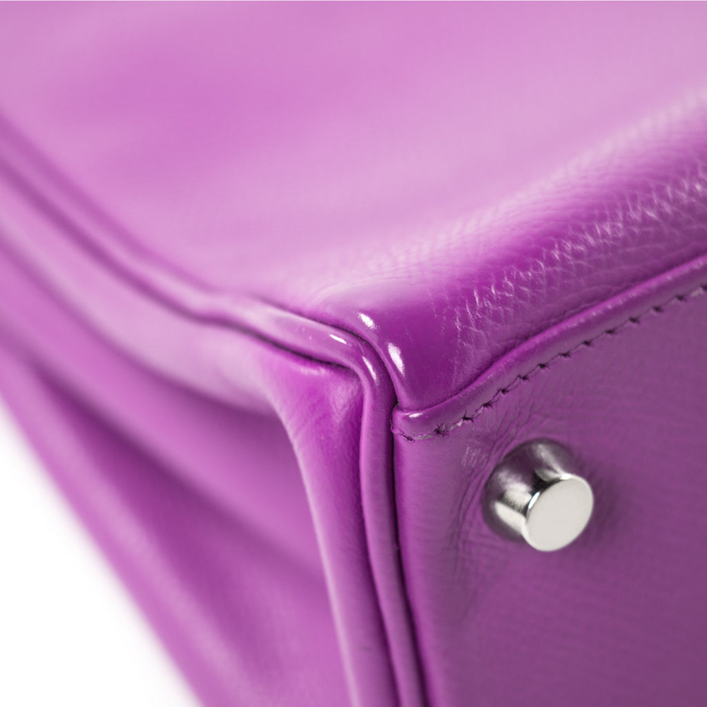 Hermès Kelly 25 Retourne Violet Courchevel Bags Hermès - Shop authentic new pre-owned designer brands online at Re-Vogue