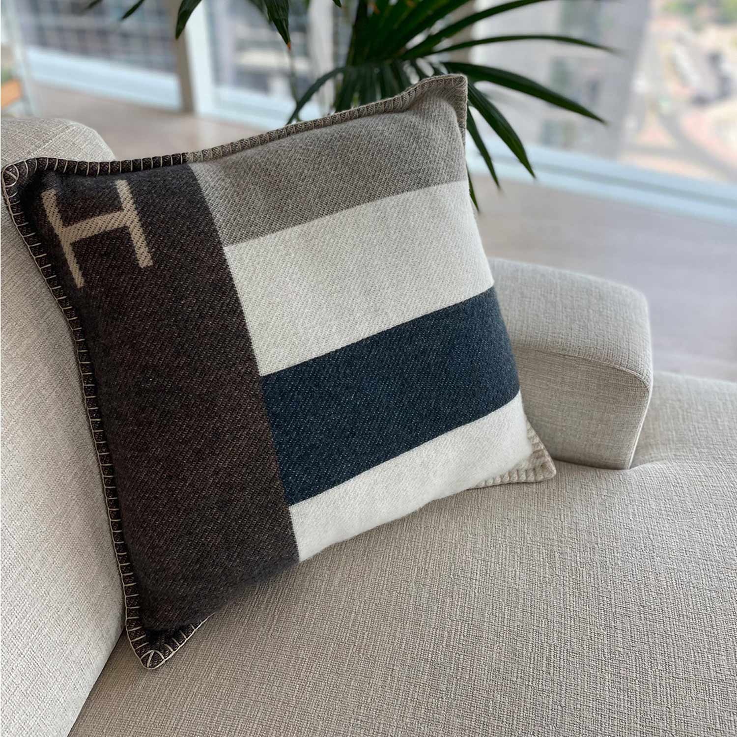 Shop Hermès Pair of H Casaque Throw Pillows – revogue