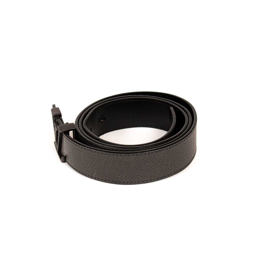 Louis Vuitton Black Taiga Leather LV Initiales Belt 105CM Louis