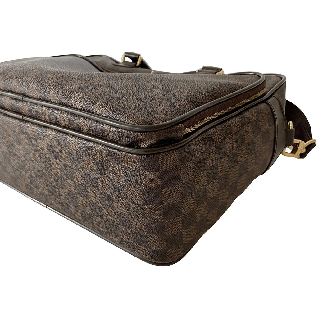 Louis Vuitton Damier Graphite Icare Laptop Bag (SHG-31702) – LuxeDH