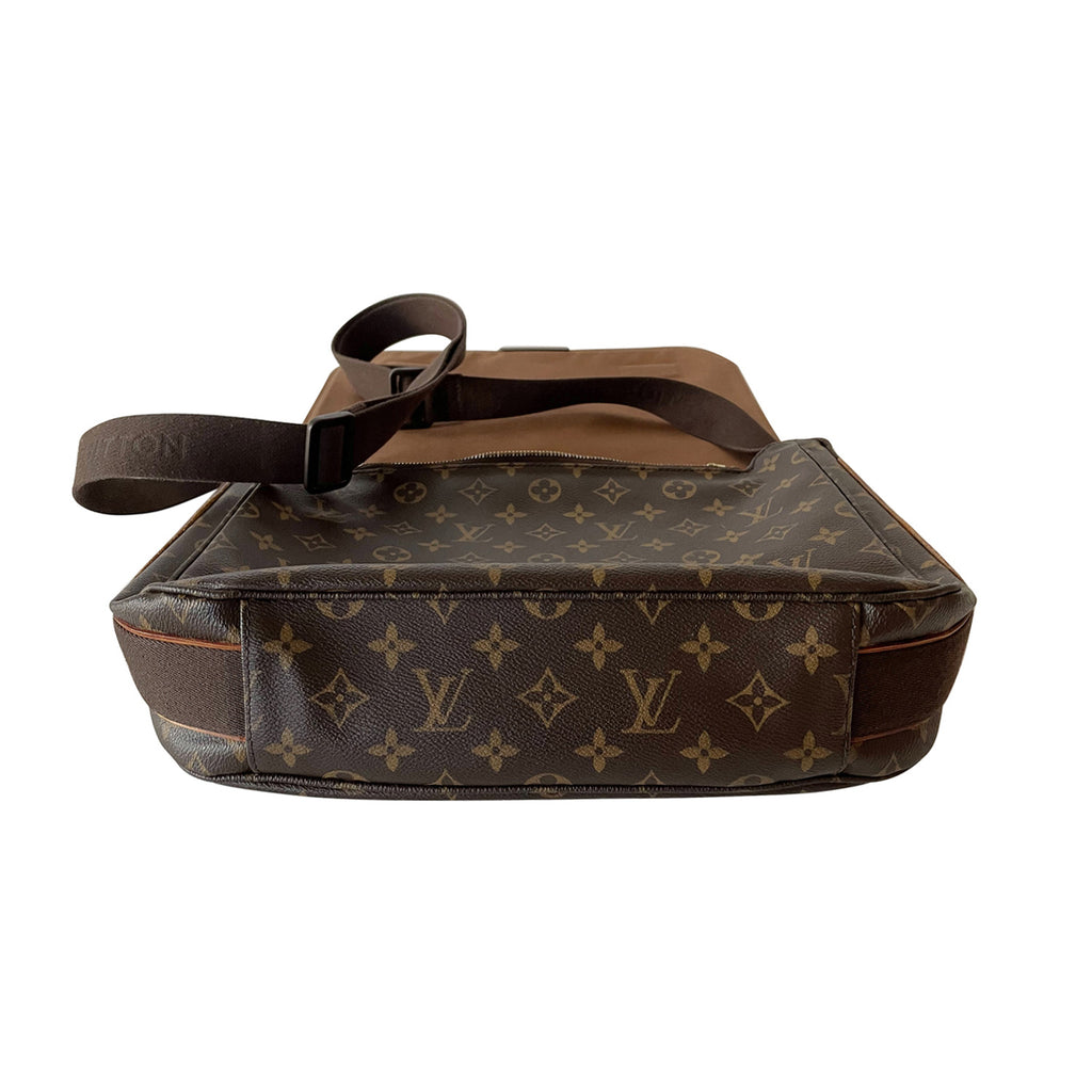 sac de voyage louis vuitton attaquant en toile noire et cuir marron  Louis  Vuitton Reverso Savane Monogram Chapman Ink White Blue Belt 90CM