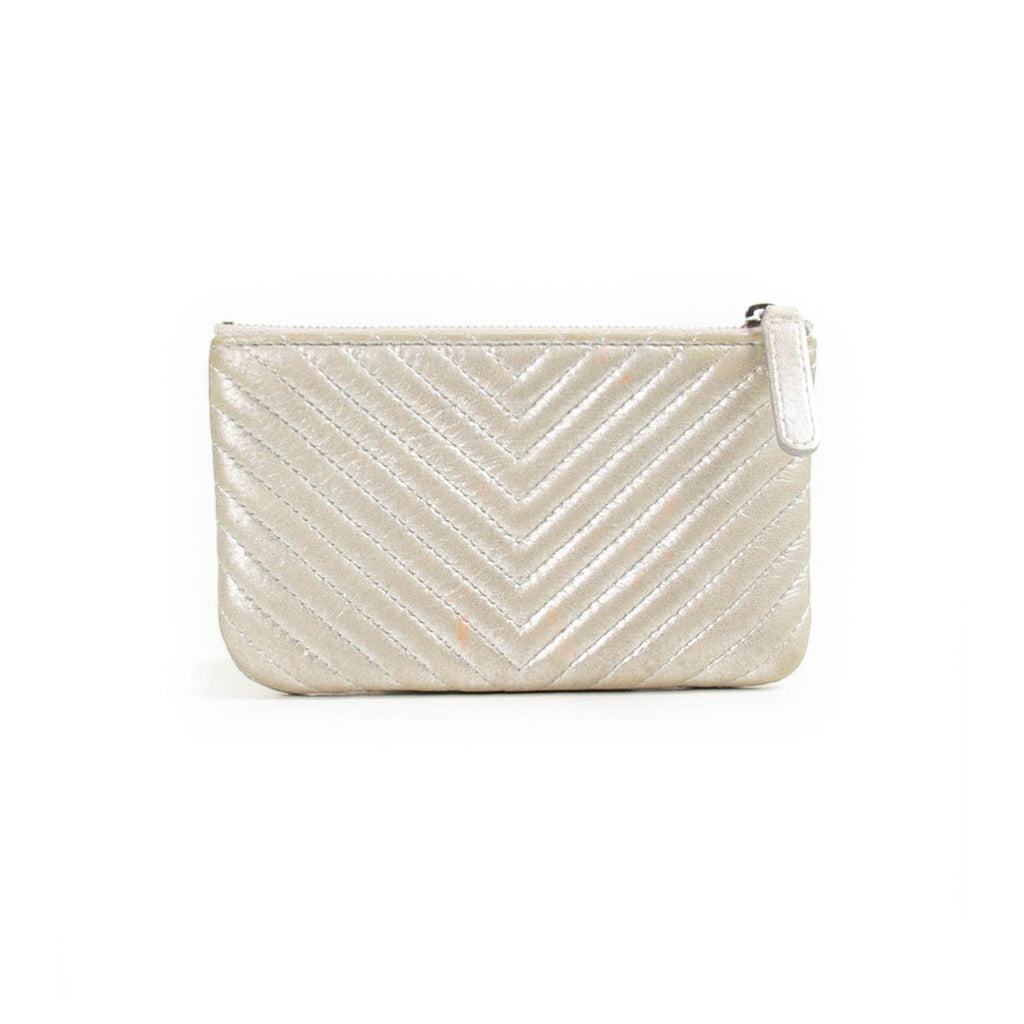 Chanel O Pouch Mini Case Accessories Chanel - Shop authentic new pre-owned designer brands online at Re-Vogue