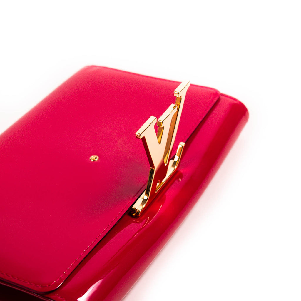 Louis Vuitton Vernis Louise Clutch Bags Louis Vuitton - Shop authentic new pre-owned designer brands online at Re-Vogue