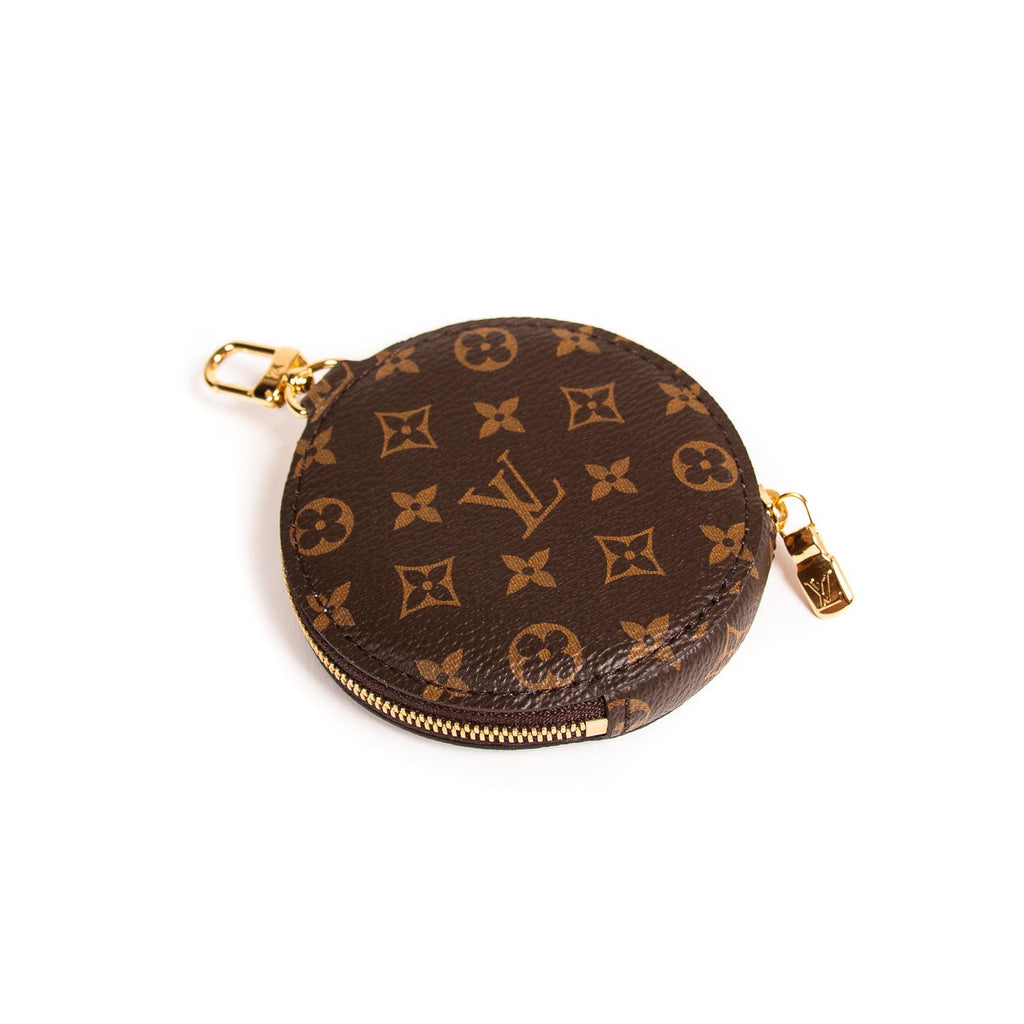 Louis Vuitton Monogram Pochette Accessoire + Strap ○ Labellov ○ Buy and  Sell Authentic Luxury