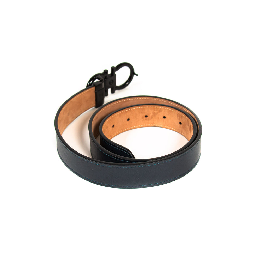 Salvatore Ferragamo Gancini Leather Belt Accessories Salvatore Ferragamo - Shop authentic new pre-owned designer brands online at Re-Vogue