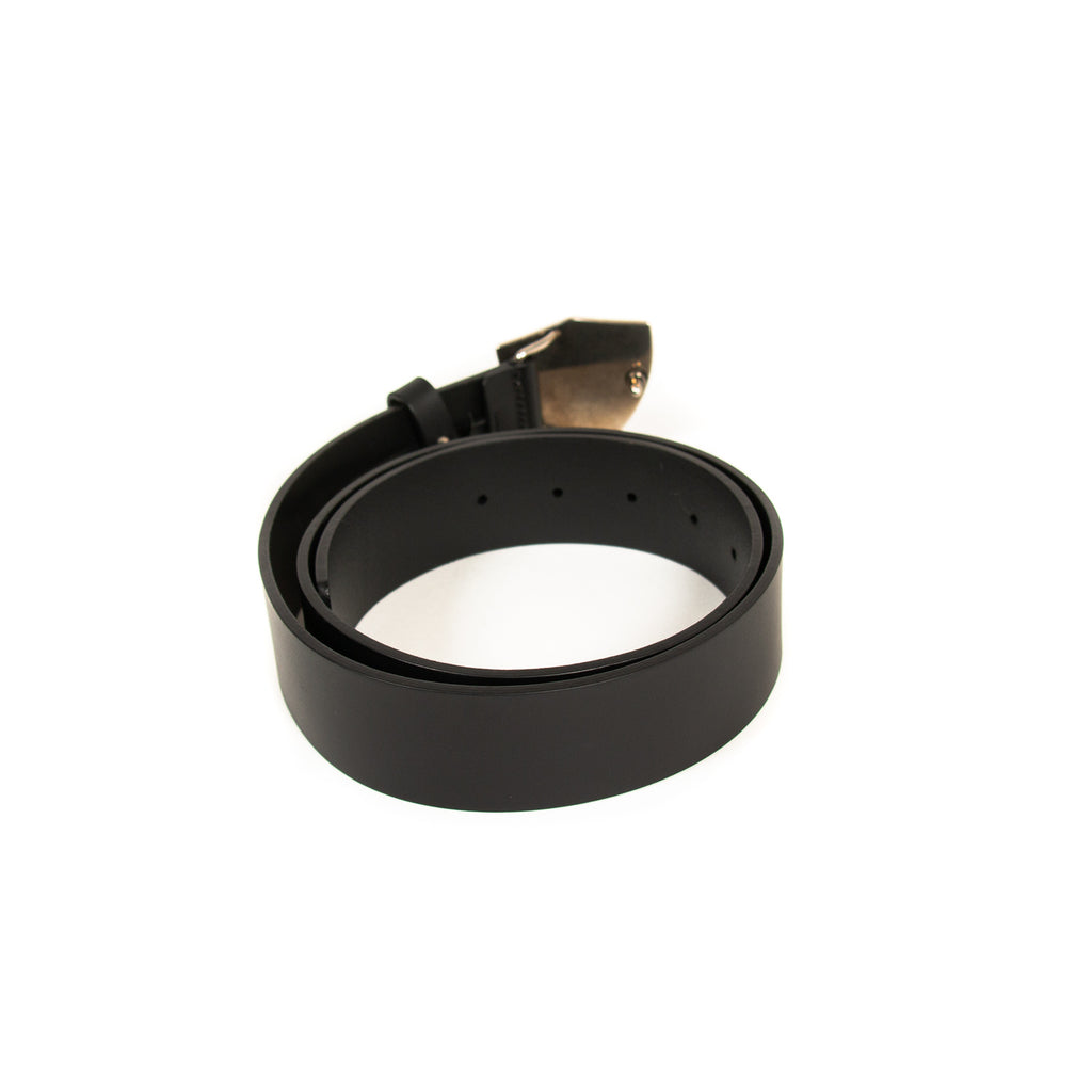 Gucci Shield Metal Leather Belt Accessories Gucci - Shop authentic new pre-owned designer brands online at Re-Vogue