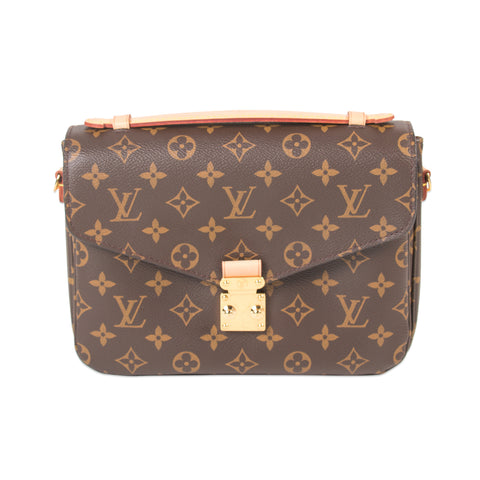 Gucci Supreme Mini Bree Messenger Bag