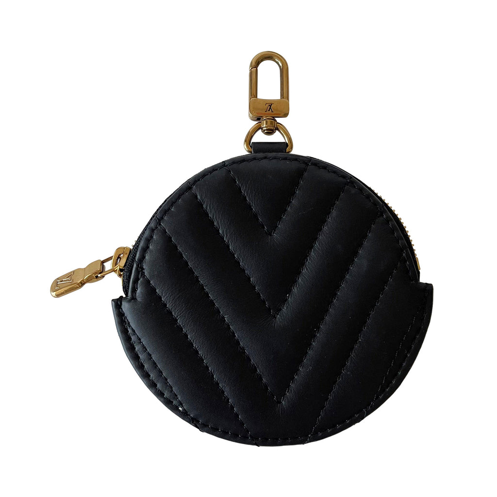 Shop authentic Louis Vuitton New Wave Multi Pochette at revogue