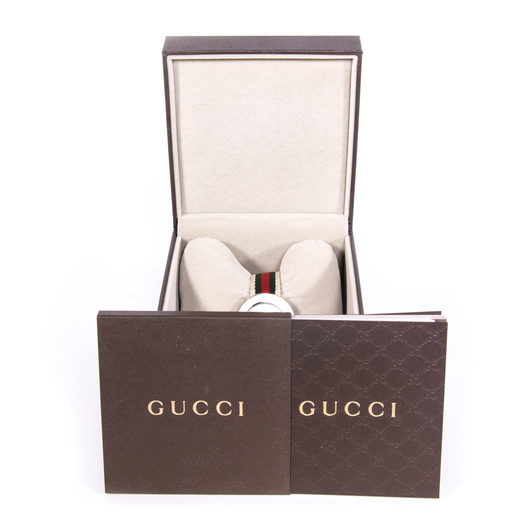 Gucci U-Play Medium Watch Watches Gucci - Shop authentic new pre-owned designer brands online at Re-Vogue