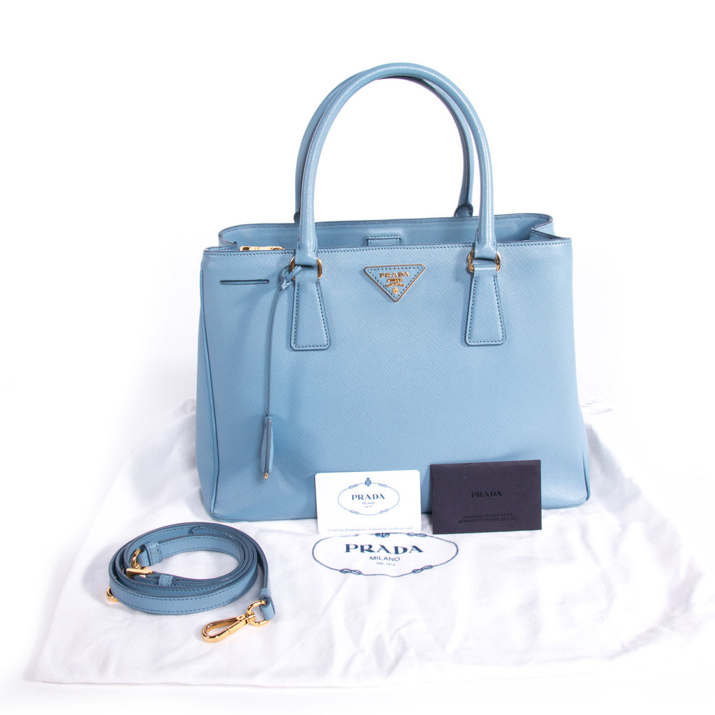 Prada Saffiano Lux Medium Tote Bags Prada - Shop authentic new pre-owned designer brands online at Re-Vogue