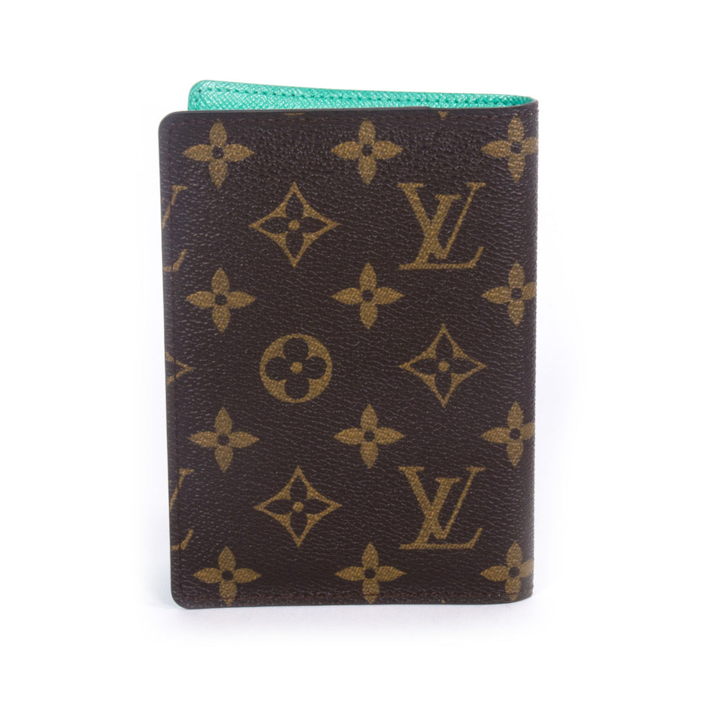 Shop authentic Louis Vuitton Monogram Key Pouch at revogue for