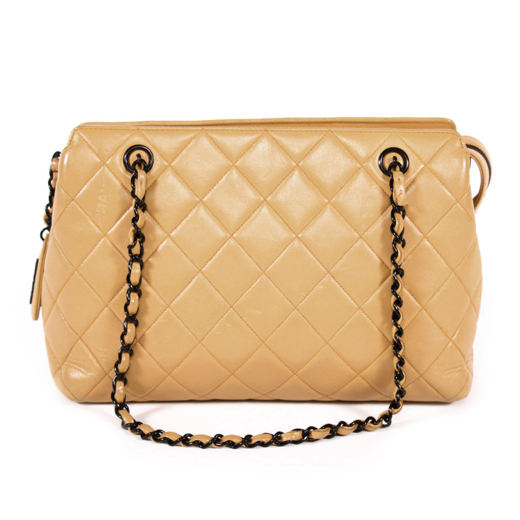 Chanel Vintage Shoulder Bag Bags Chanel - Shop authentic new pre-owned designer brands online at Re-Vogue