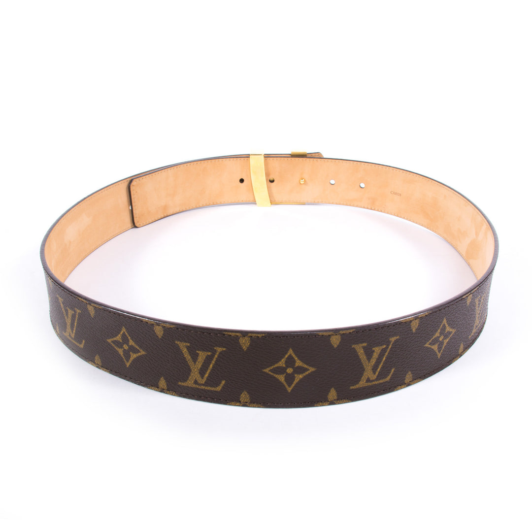 Louis Vuitton Initials Belt - revogue