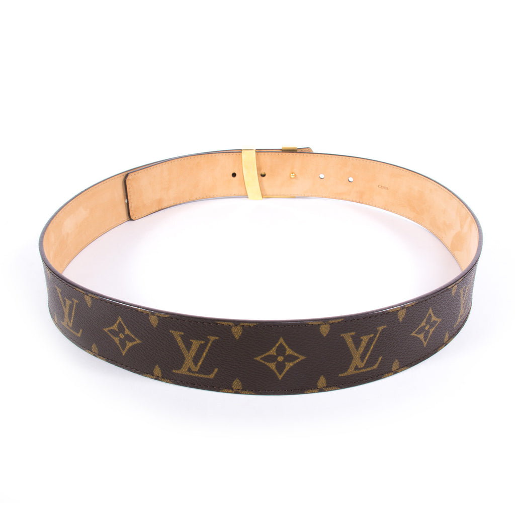 Louis Vuitton Initials Belt - revogue