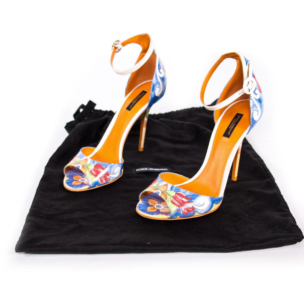 Dolce&Gabbana Keira Majolica Print Sandals Shoes Dolce & Gabbana - Shop authentic new pre-owned designer brands online at Re-Vogue