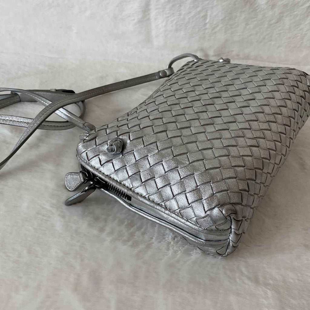 Cross body bags Bottega Veneta - Nodini Flap pastel rose cross body bag -  536228VAUQ16611