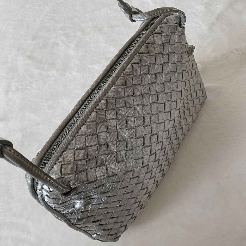 Bottega Veneta Intrecciato Nodini Leather Crossbody Bag (SHG-30074) – LuxeDH