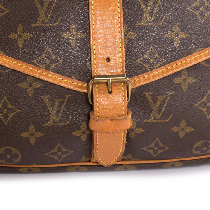 Louis Vuitton Saumur 30 Bags Louis Vuitton - Shop authentic new pre-owned designer brands online at Re-Vogue