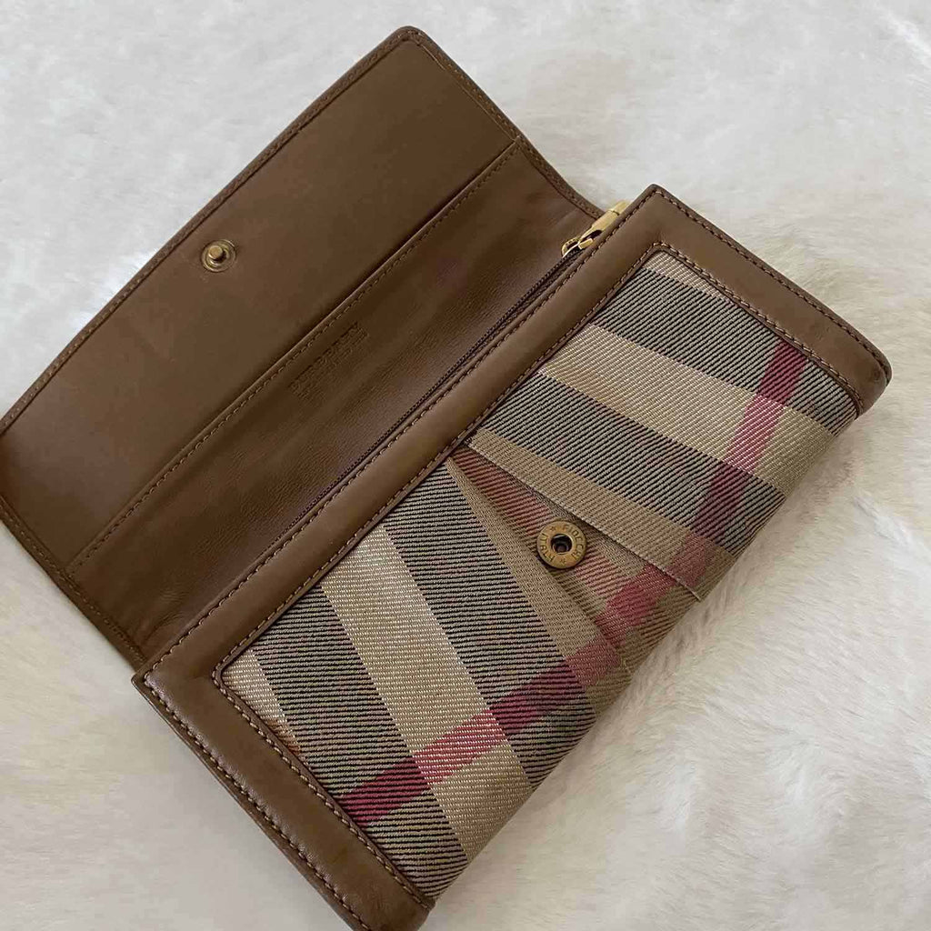 Burberry House Check Studded Wallet