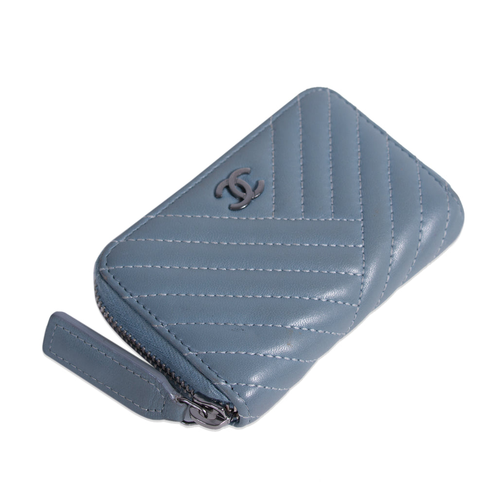 Chanel Lambskin Coin Purse Accessories Chanel - Shop authentic new pre-owned designer brands online at Re-Vogue