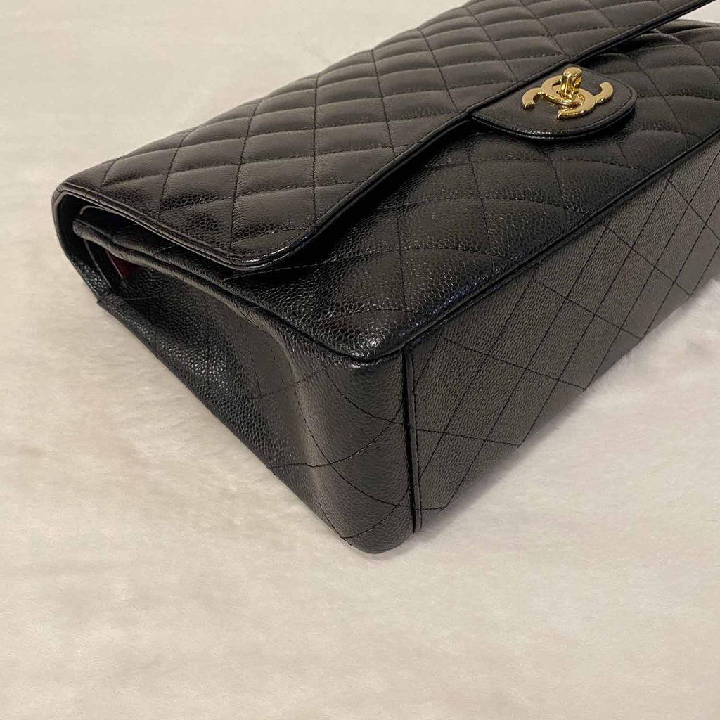 Chanel Vintage Chanel 13 Signature CC Maxi Jumbo Black Quilted