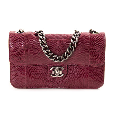 Chanel Classic Maxi Single Flap Bag