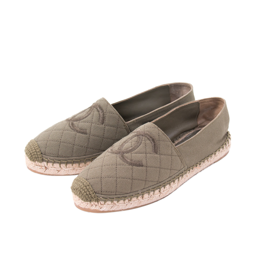 Chanel CC Canvas Espadrilles Flat Shoes Chanel - Shop authentic new pre-owned designer brands online at Re-Vogue