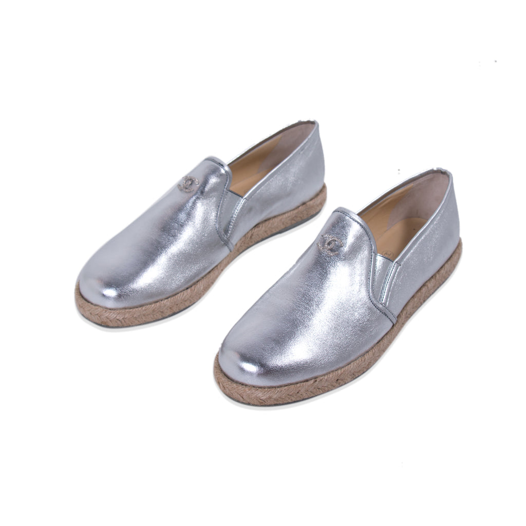 Chanel Silver Metallic Leather Espadrilles Shoes Chanel - Shop authentic new pre-owned designer brands online at Re-Vogue