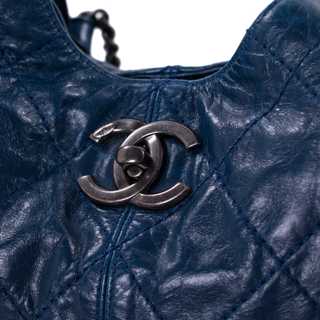 Chanel Paris-Dallas Coco Supple Hobo Bag Bags Chanel - Shop authentic new pre-owned designer brands online at Re-Vogue