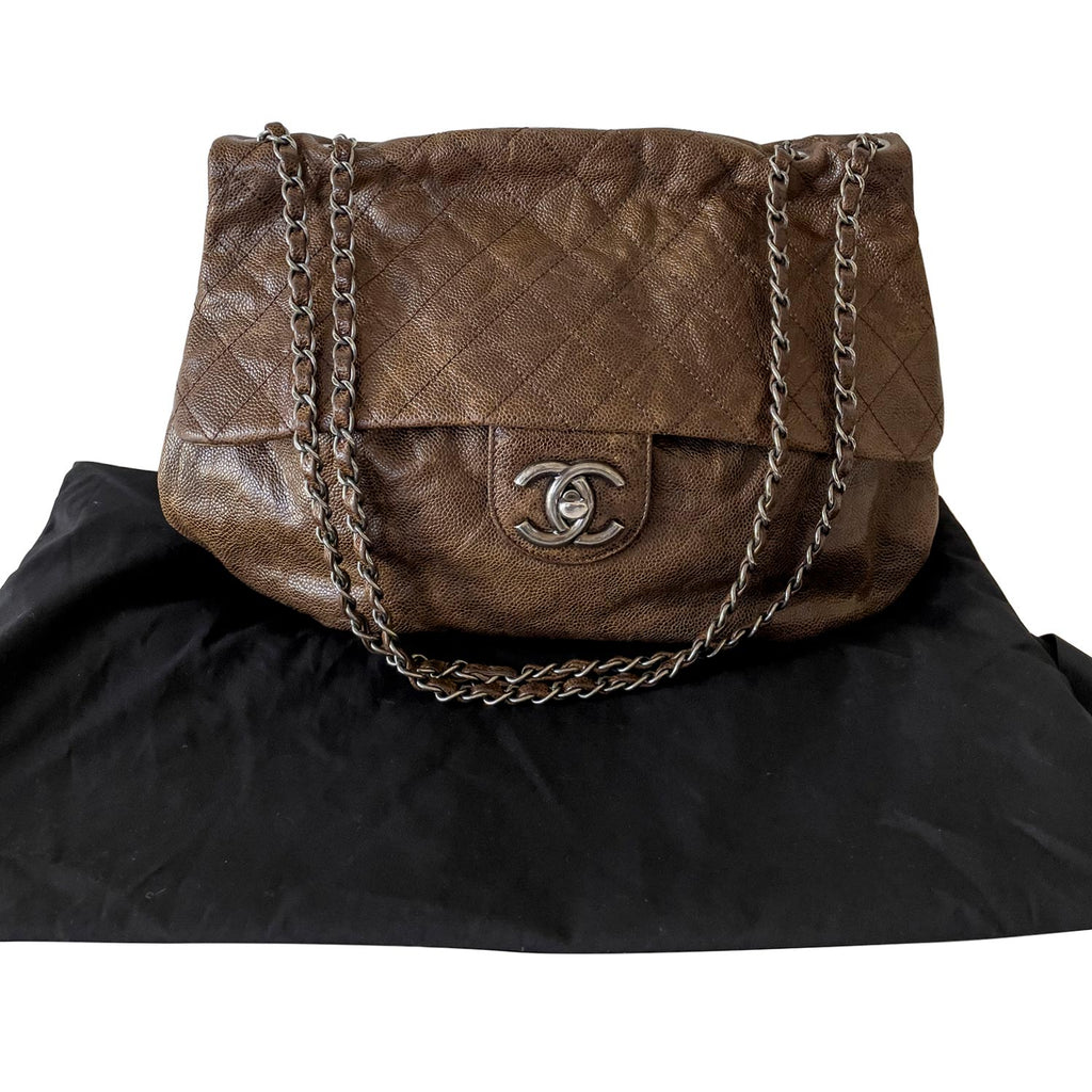 Chanel Chesterfield Puffer Leather Flap Bag rhw (sz 30cm, bisa