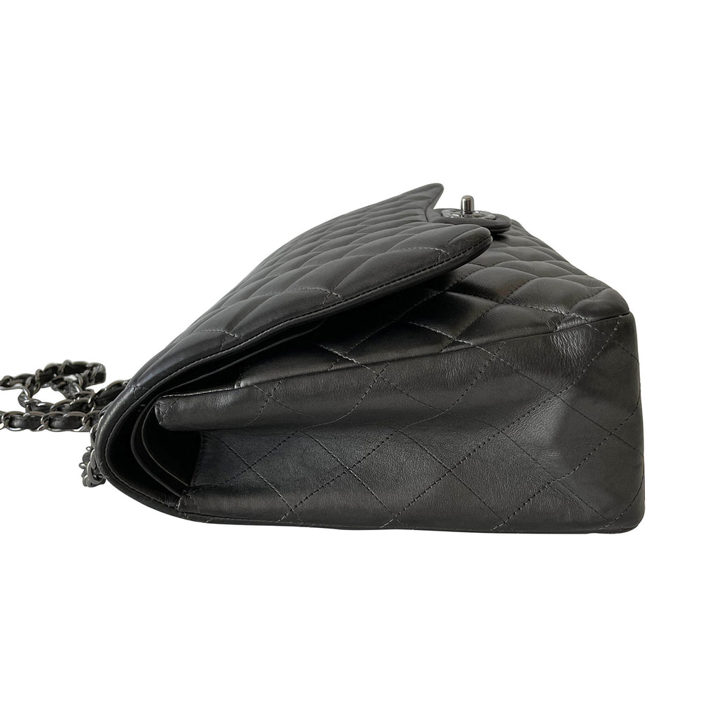 Chanel Timeless/Classique Maxi Shoulder Bag in Black Leather – Fancy Lux