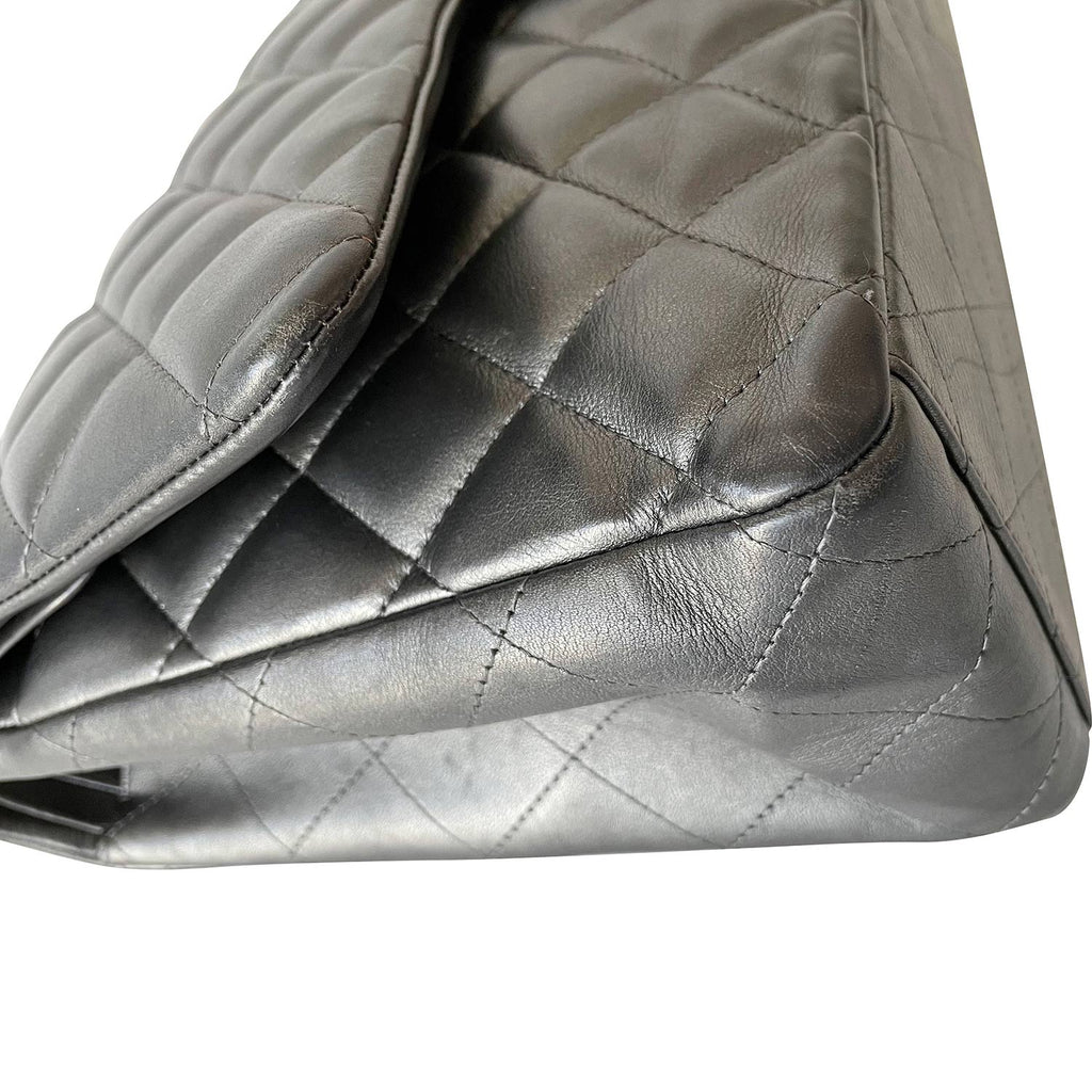 Chanel Silver Metallic Quilted Lambskin Jumbo Classic Double Flap Bag