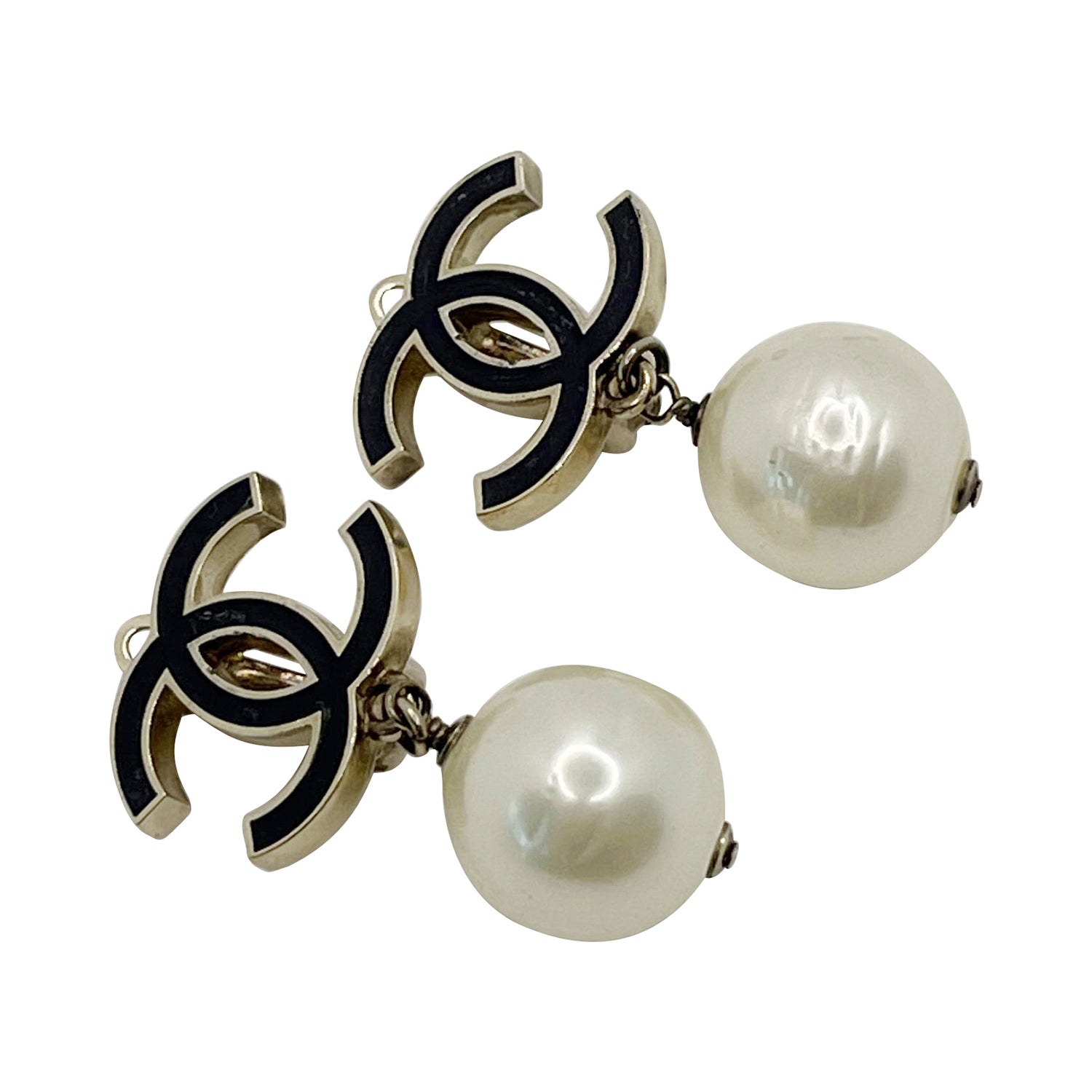 Chanel - Authenticated Earrings - Pearl Silver for Women, Good Condition