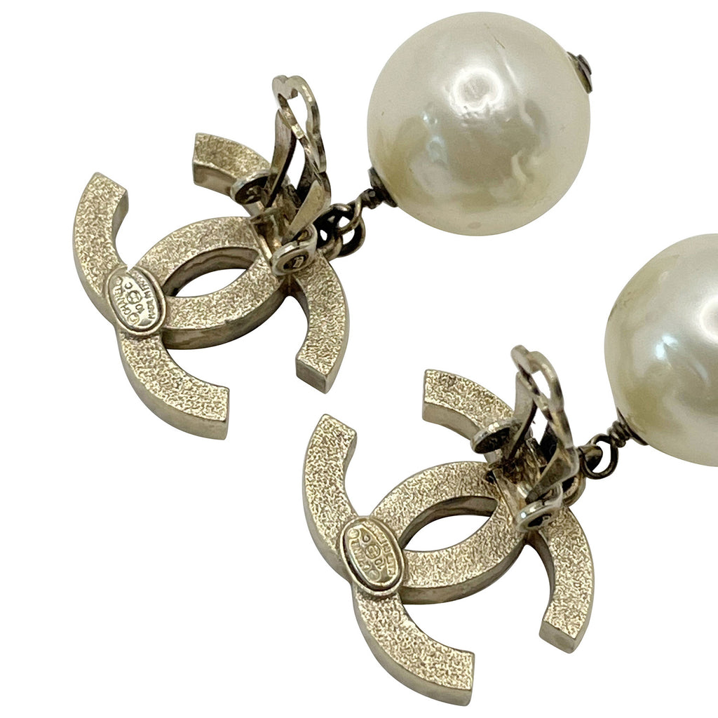 chanel earrings dangle pearl clip