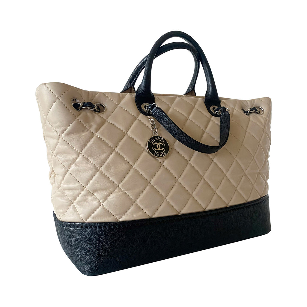 Chanel Black Chevron Quilted Iridescent Leather Surpique Small Tote Bag -  Yoogi's Closet