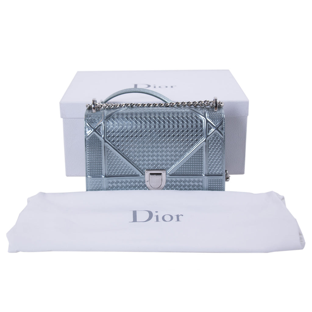 Christian Dior Diorama Medium Shoulder Bag Bags Dior - Shop authentic new pre-owned designer brands online at Re-Vogue