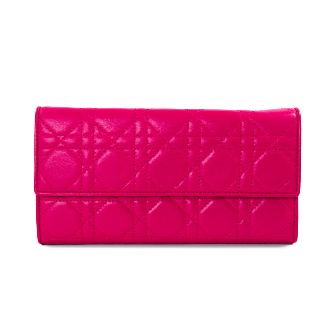 Christian Dior Lady Dior Chain Clutch Bags Dior - Shop authentic new pre-owned designer brands online at Re-Vogue