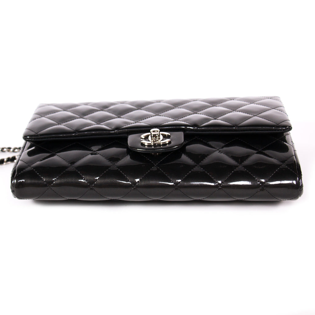 Chanel Classic Clutch With Chain Bags Chanel - Shop authentic new pre-owned designer brands online at Re-Vogue