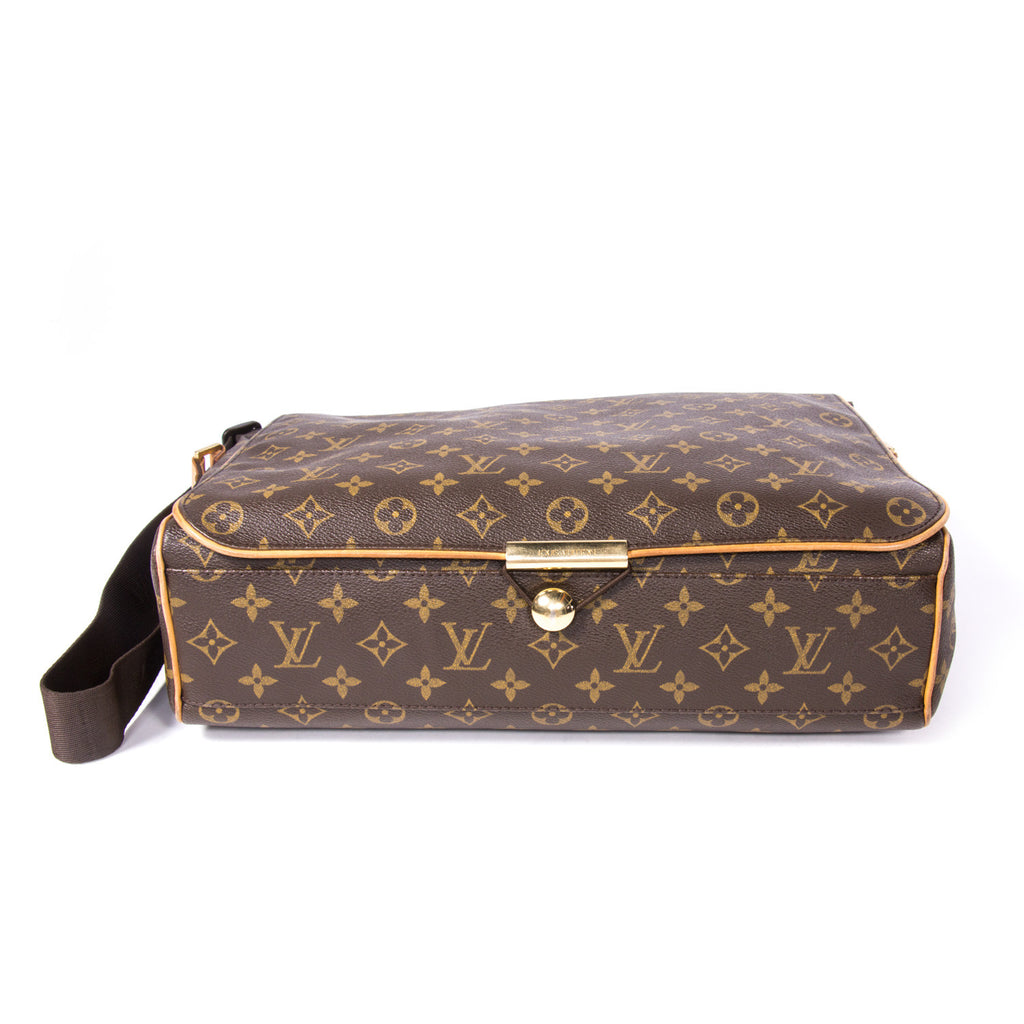 Louis Vuitton Monogram Abbesses Messenger Bag Bags Louis Vuitton - Shop authentic new pre-owned designer brands online at Re-Vogue