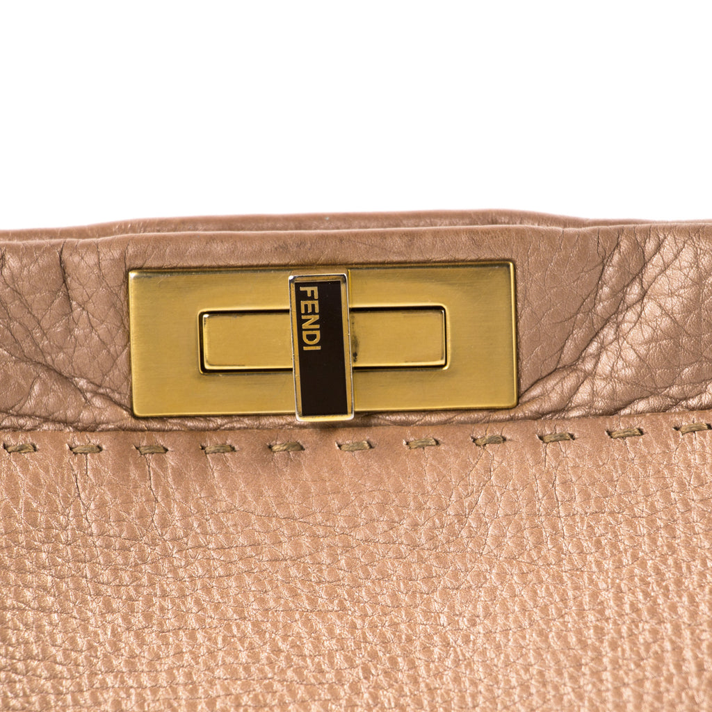 Fendi Large Selleria Peekaboo Shoulder Bag Bags Fendi - Shop authentic new pre-owned designer brands online at Re-Vogue