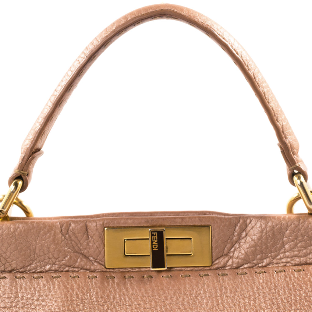 Fendi Large Selleria Peekaboo Shoulder Bag Bags Fendi - Shop authentic new pre-owned designer brands online at Re-Vogue