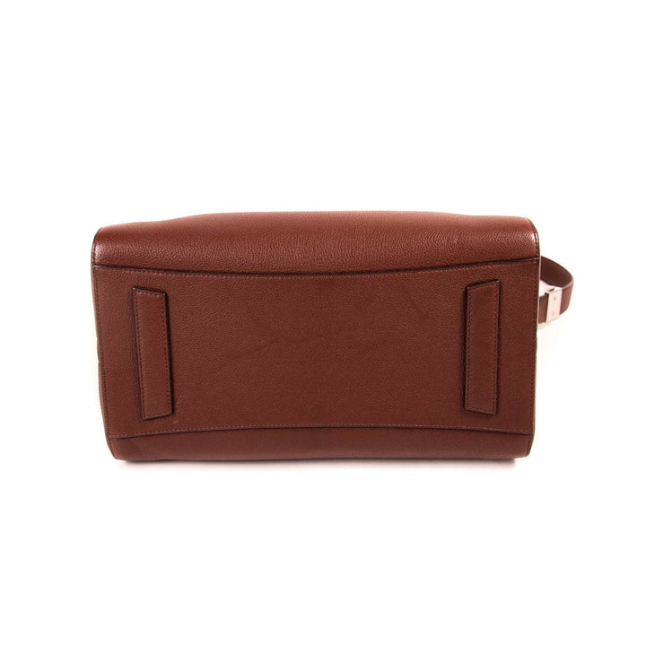 Givenchy Medium Antigona Stachel Bag Bags Givenchy - Shop authentic new pre-owned designer brands online at Re-Vogue