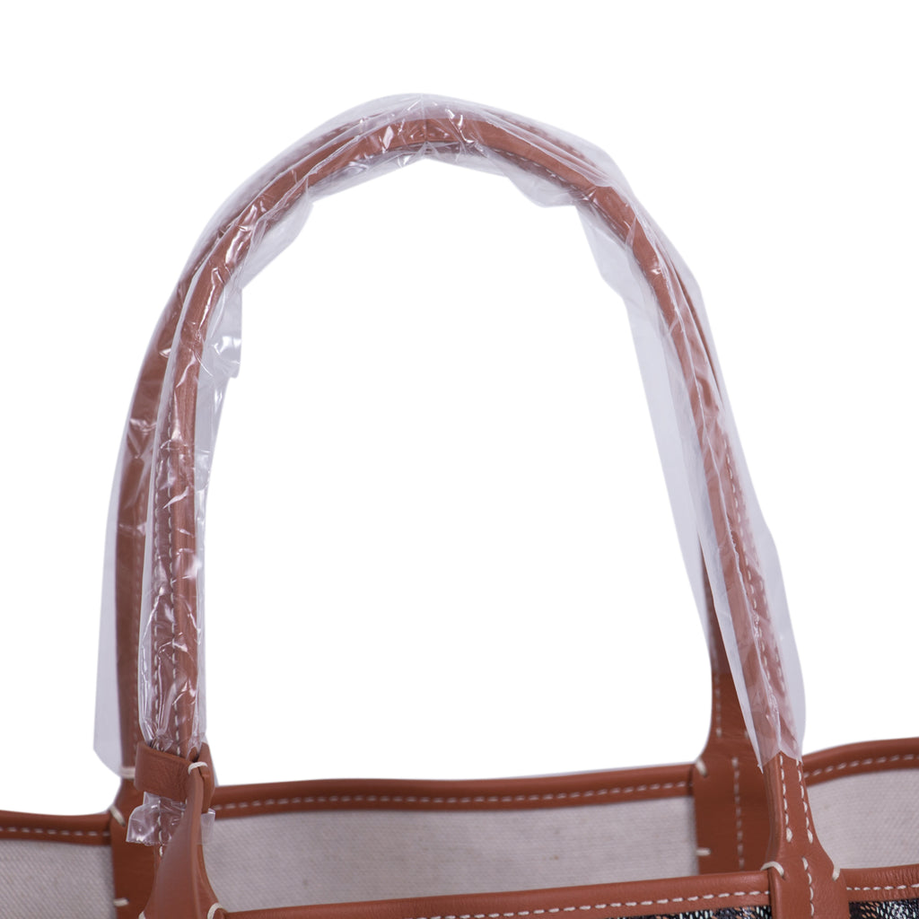 Shop authentic Goyard Saint Louis PM Tote at revogue for just USD 1,165.00