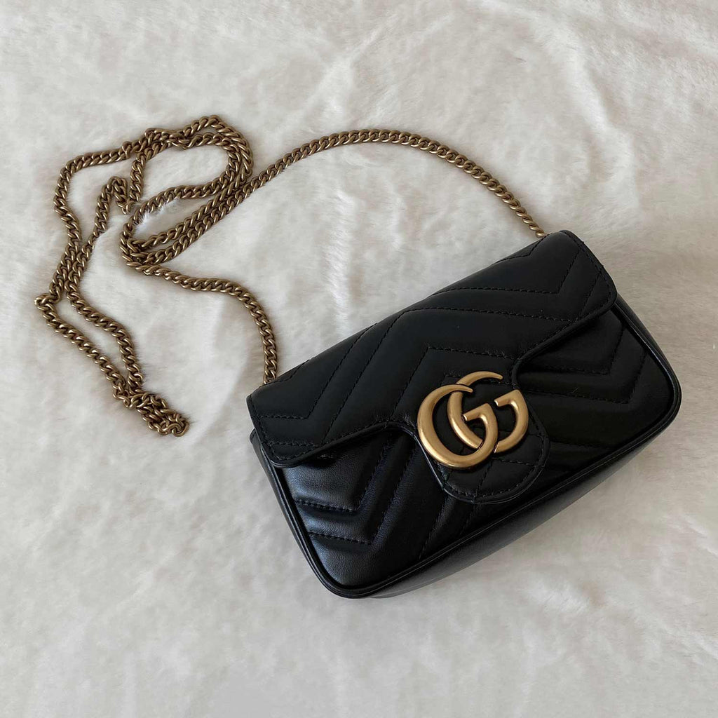 Gucci GG Marmont Matelassé Super Mini Shoulder Bag