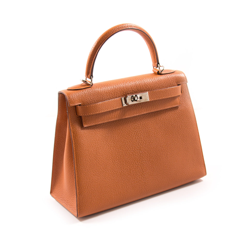 Hermès Kelly 28 Sellier Orange Chevre Mysore Bags Hermès - Shop authentic new pre-owned designer brands online at Re-Vogue